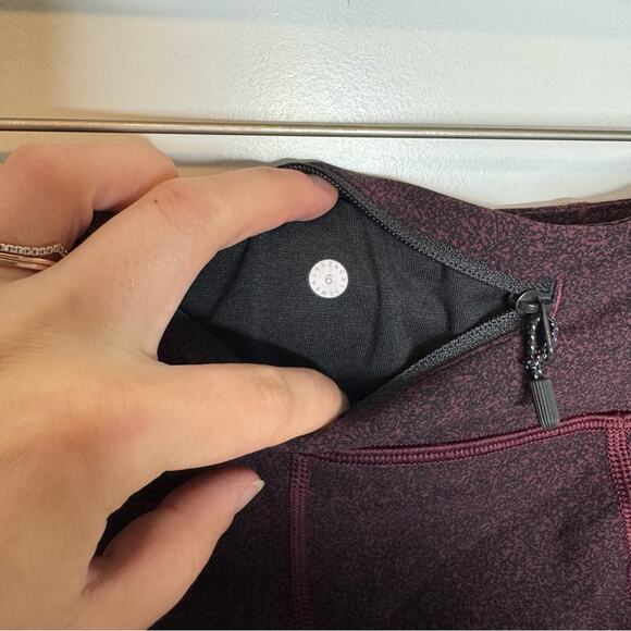 Lululemon Tight Stuff Tight II 25" Granulite Garnet Black Full On Luxtreme 6 - Picture 7 of 7